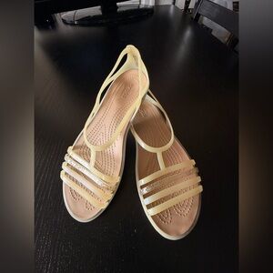 CROCS Women’s Pale Yellow T-Strap Jelly Sandals